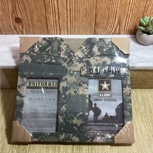 U.S. Army Digital Camouflage Jacket with Black Insignia Photo Frame